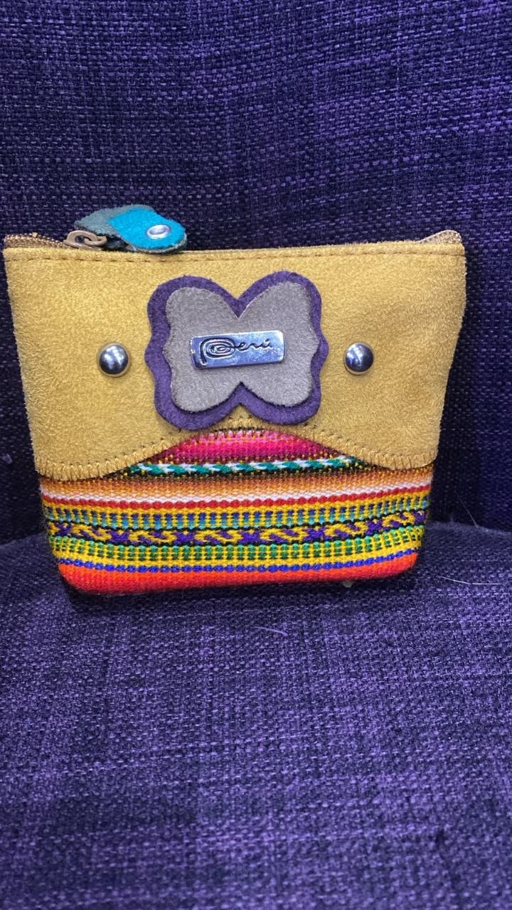 Porte-monnaie Inkao Camel papillon violet, photo en boutique — Photo 2