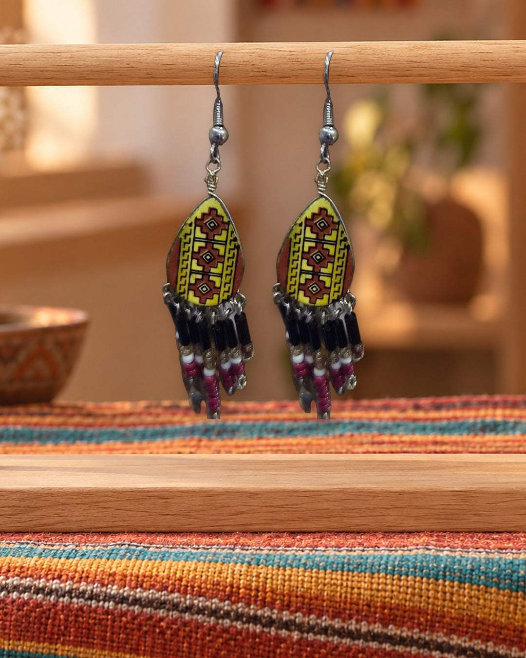 Boucles d'oreilles Inkao Jaunes peintes — Photo 1