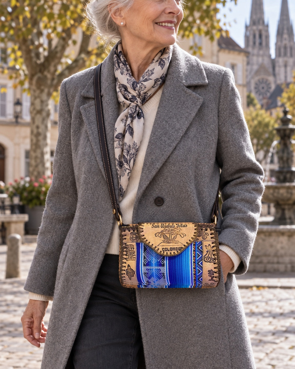 Sac Inkao Bleu San Andrés porté à Chartres — Photo 1